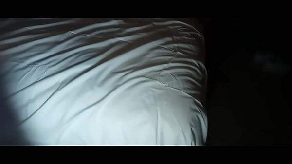 Honey Peeing on Markuz Face