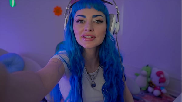 GAMER GIRL CHATROOM